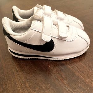 Nike Cortez sneakers in toddler boy size 10c